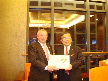 ����У������У����